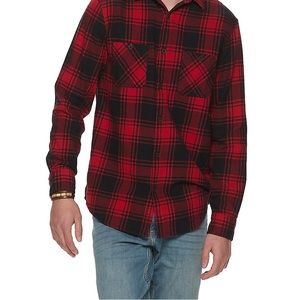 🍁MENS Red and Black Flanel SZ XL🍁
